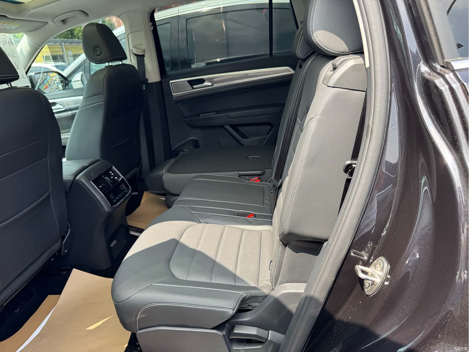 Volkswagen Teramont, 2020 10