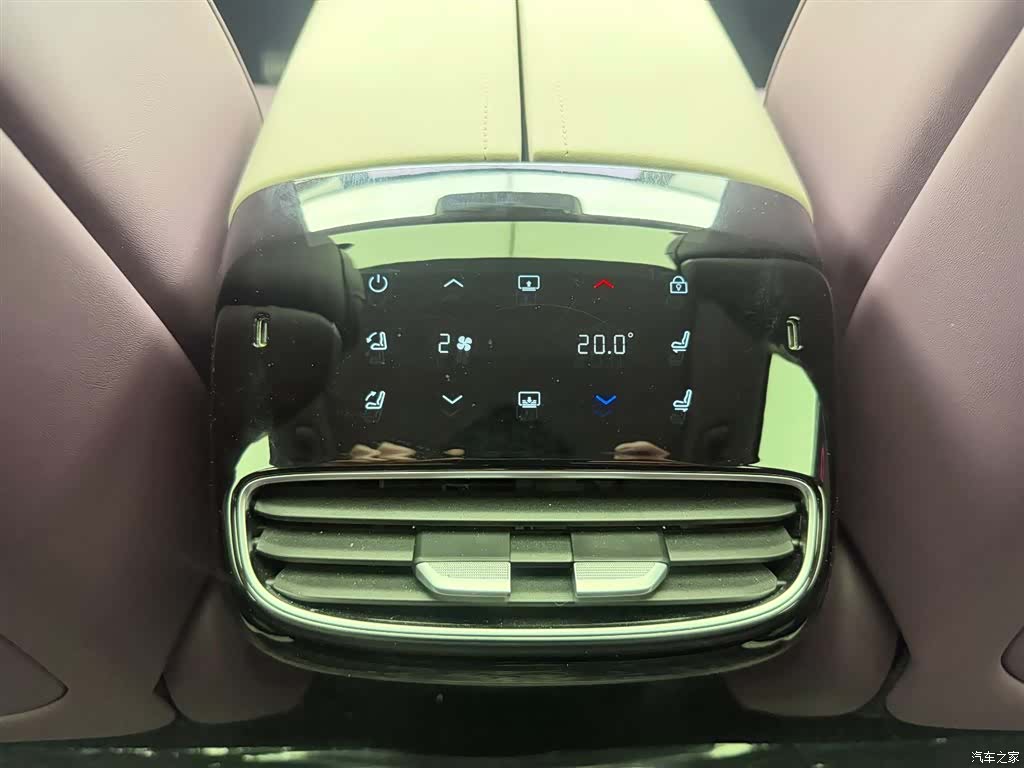 Deepal S07, 2025 11
