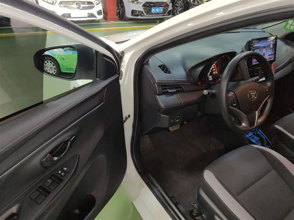 Toyota YARiS L Zhixuan