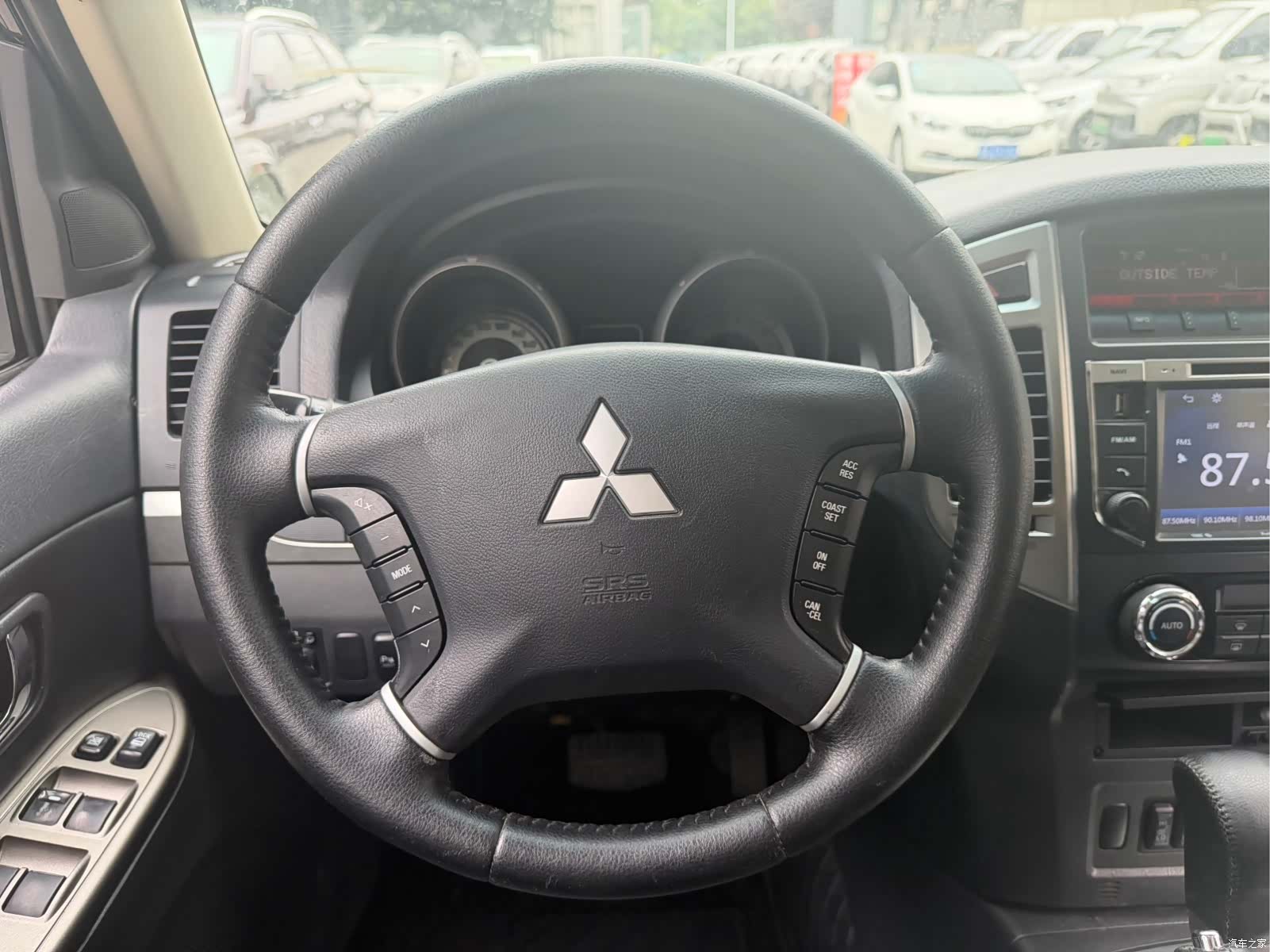Mitsubishi Pajero, 2017 6