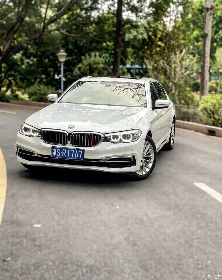 BMW 5 Series, 2019 29