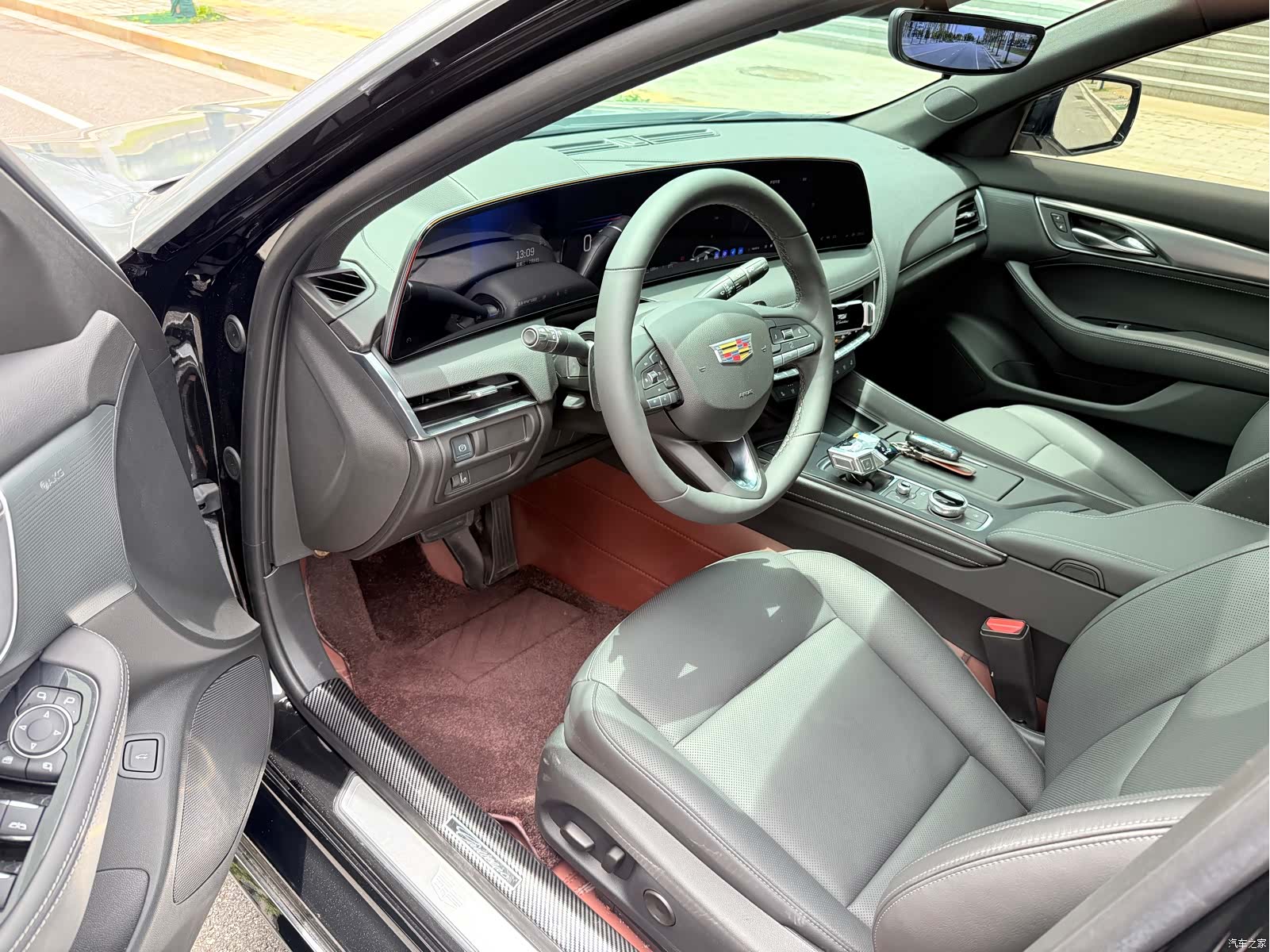 Cadillac CT5, 2026 4