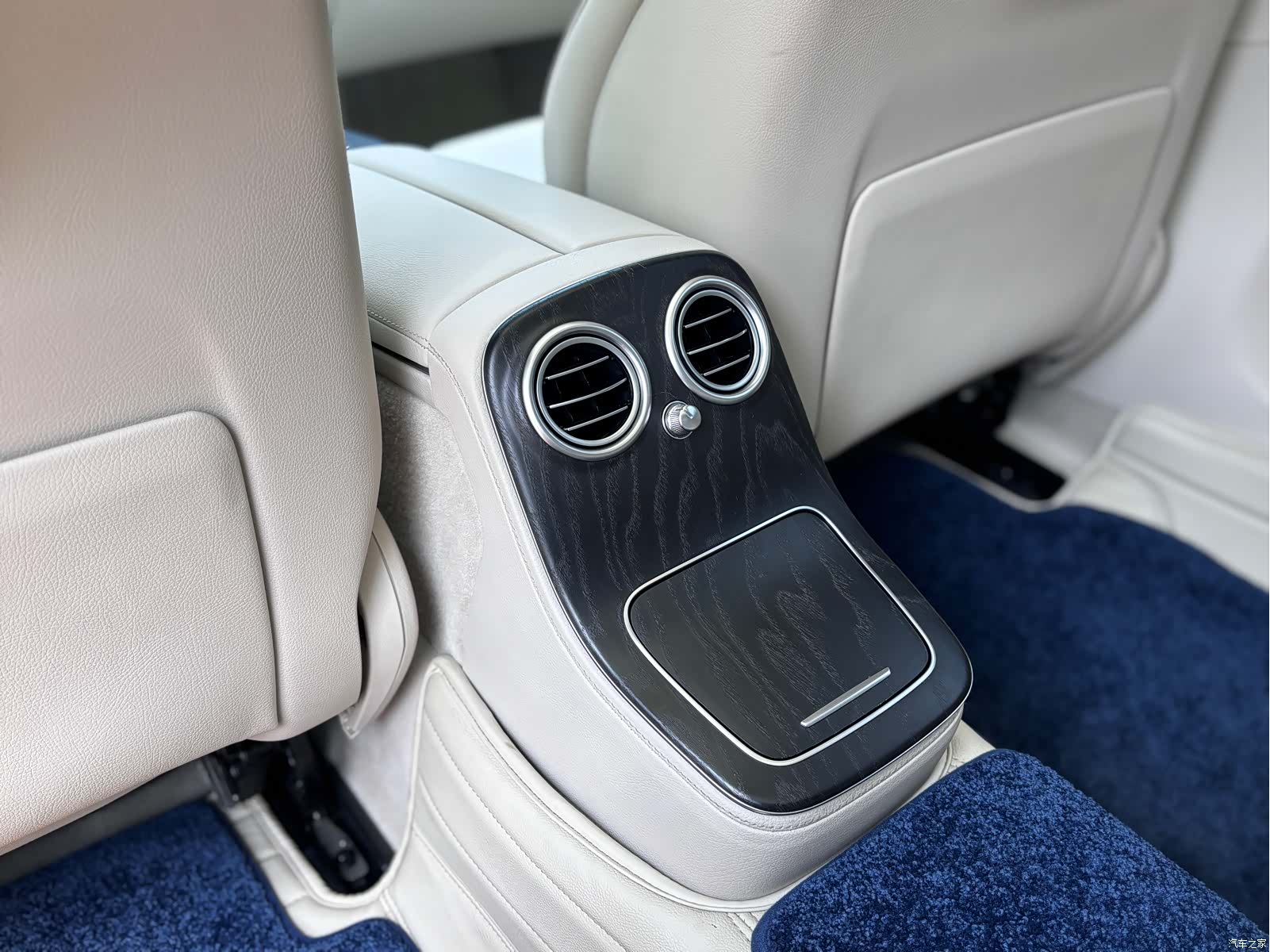 Mercedes-Benz E-Class, 2022 21