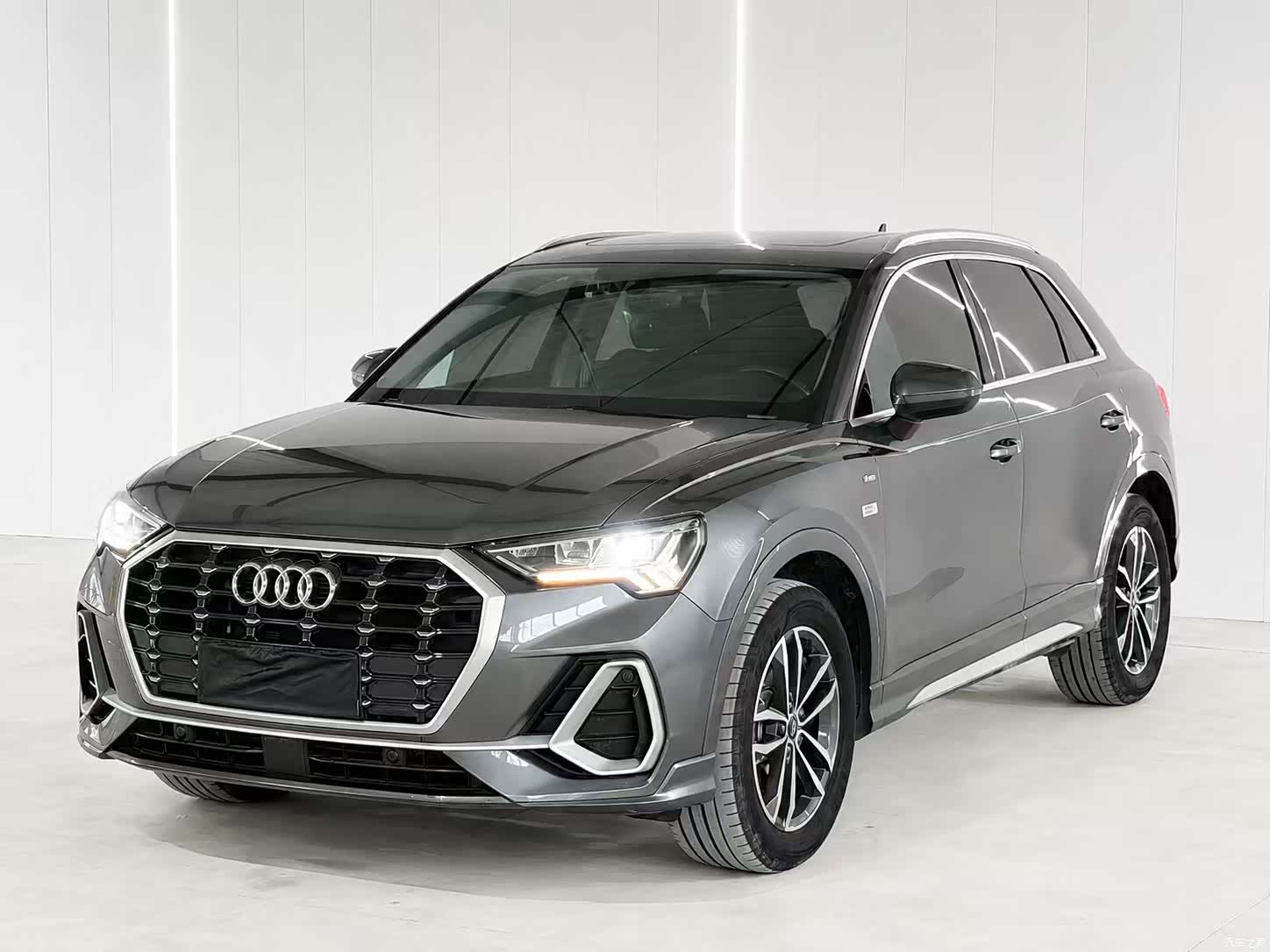 Audi Q3, 2022 1