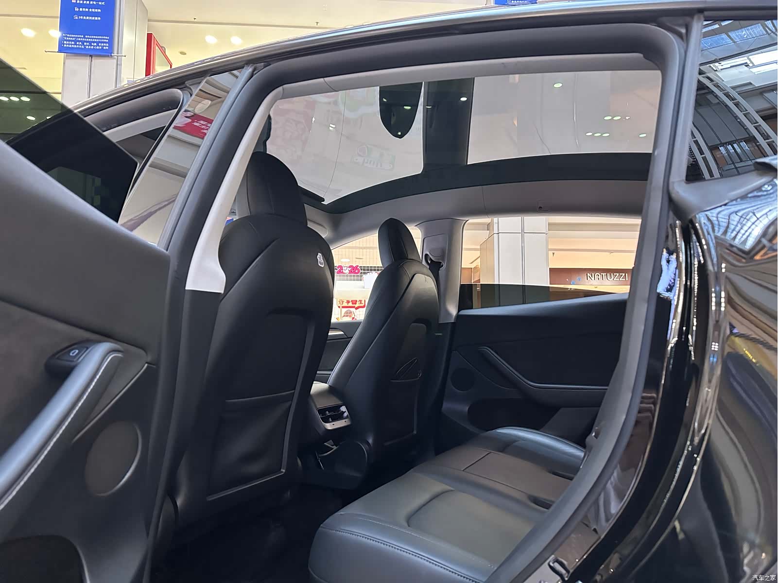 Tesla Model Y, 2021 12