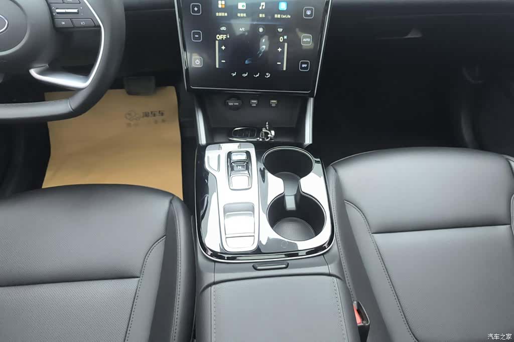 Hyundai Tucson L, 2022 16