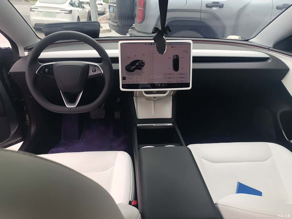 Tesla Model 3, 2025 все фото