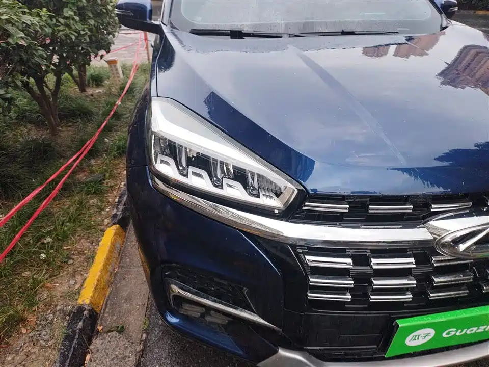 Chery Tiggo 8