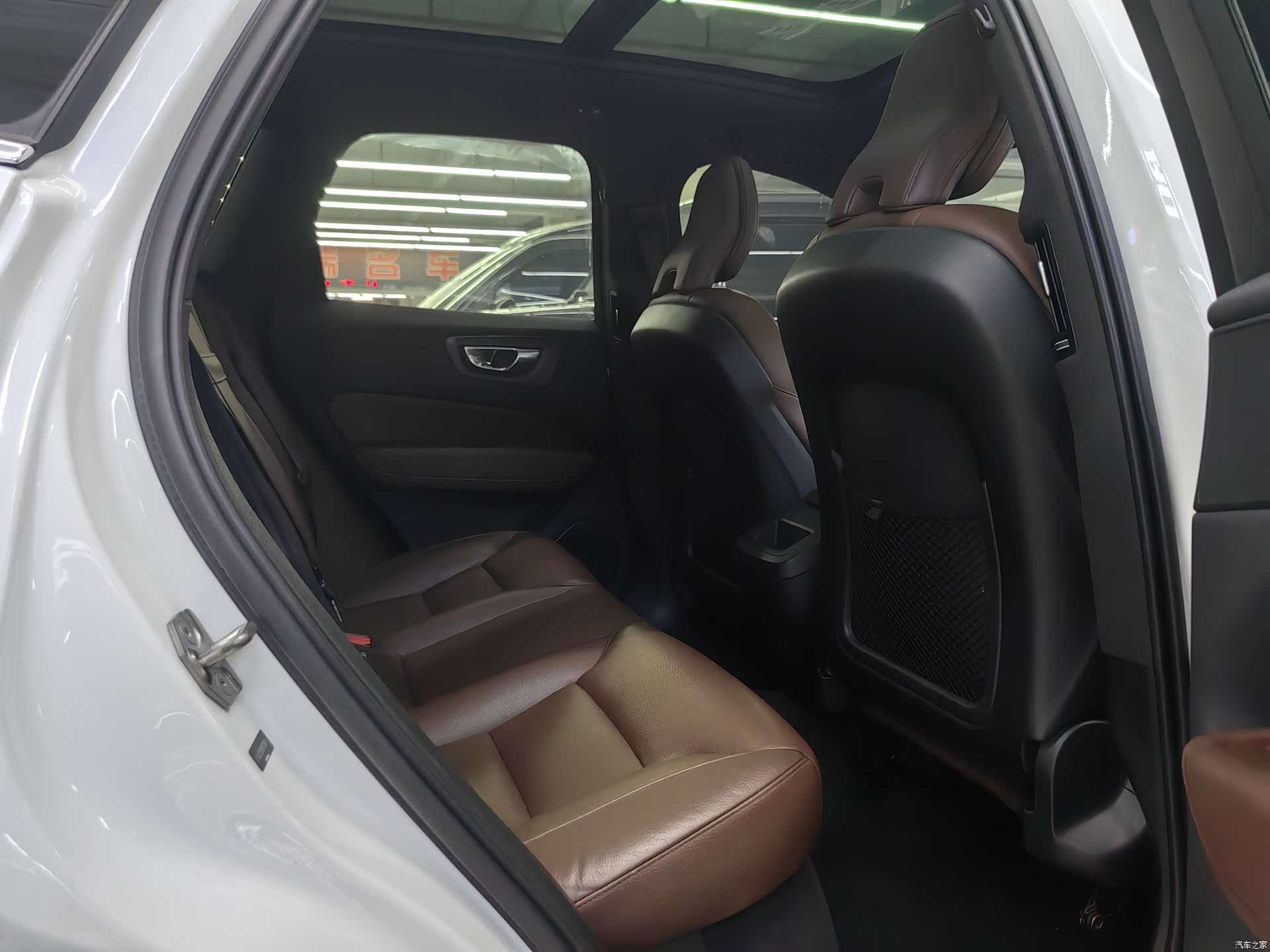Volvo XC60, 2020 11