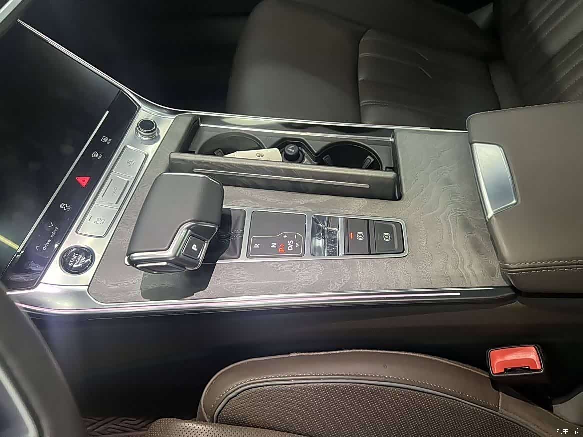 Audi A7L, 2022 7