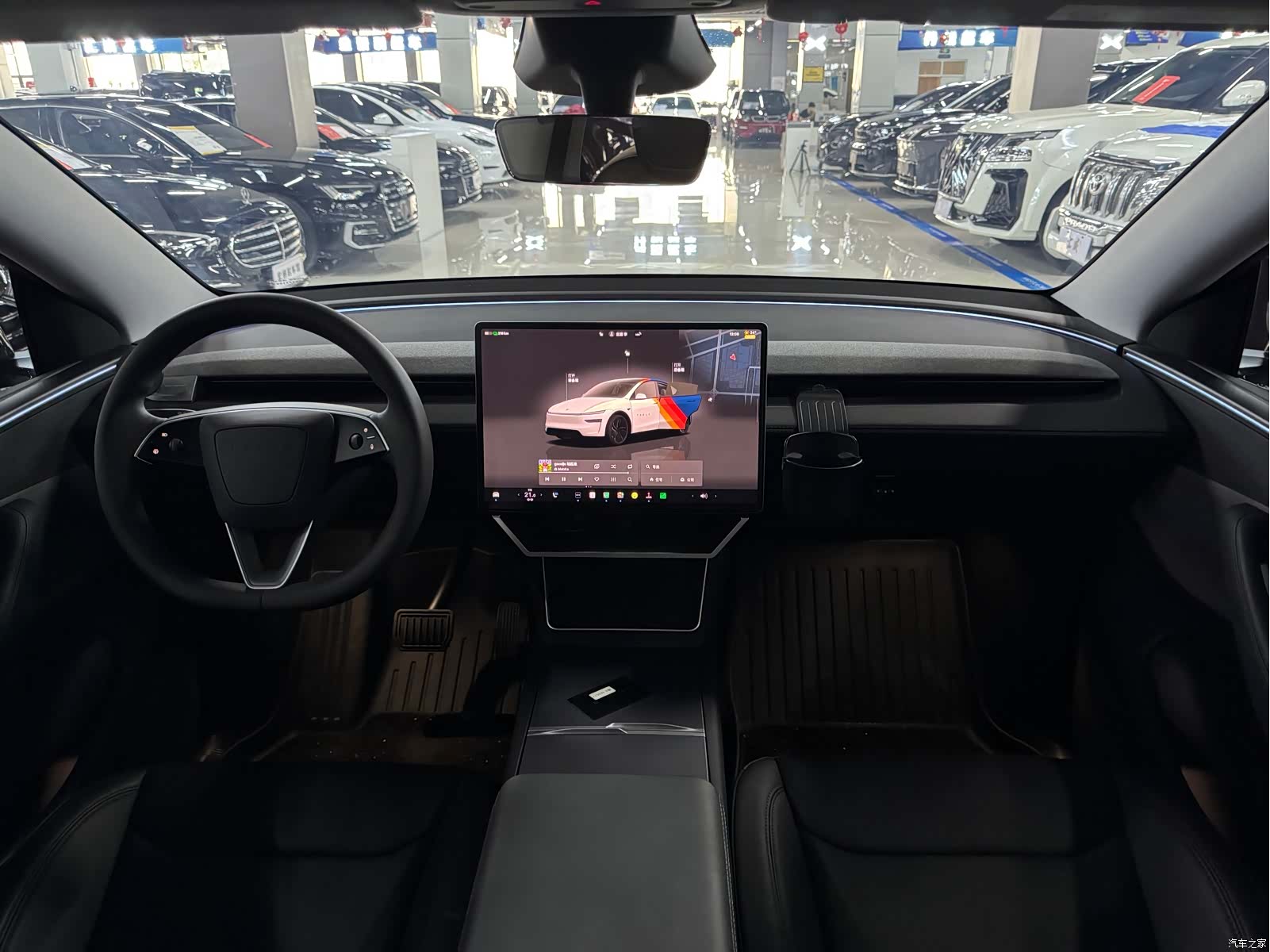 Tesla Model Y, 2025 все фото