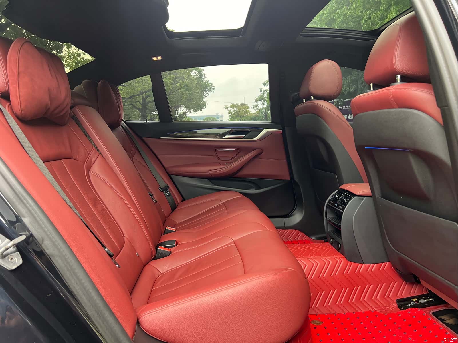 BMW 5 Series, 2017 11