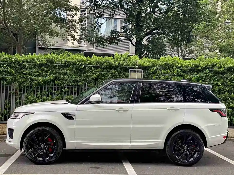 Land Rover Range Rover Sport Land Rover Range Rover Sport