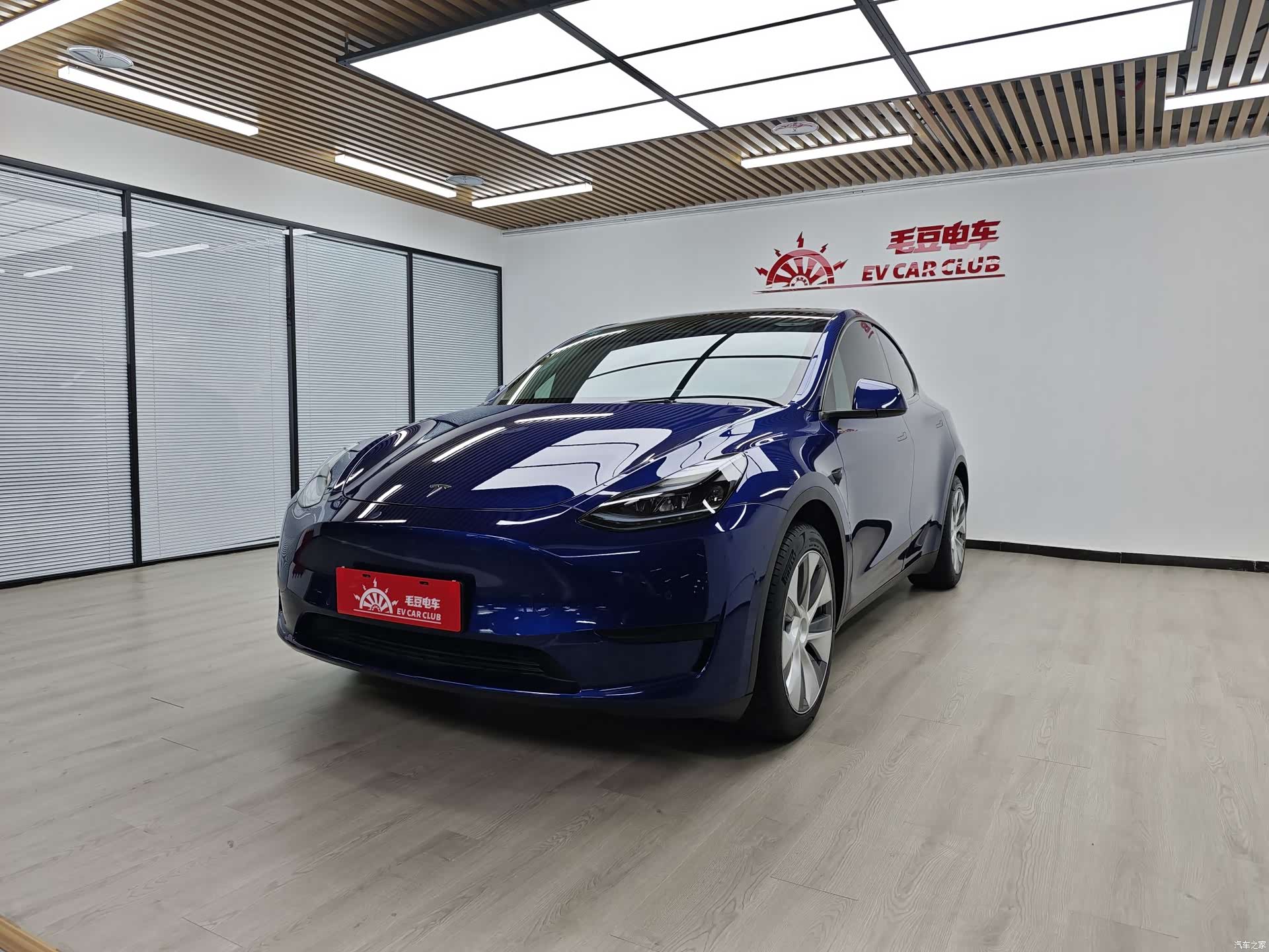 Tesla Model Y, 2022 1