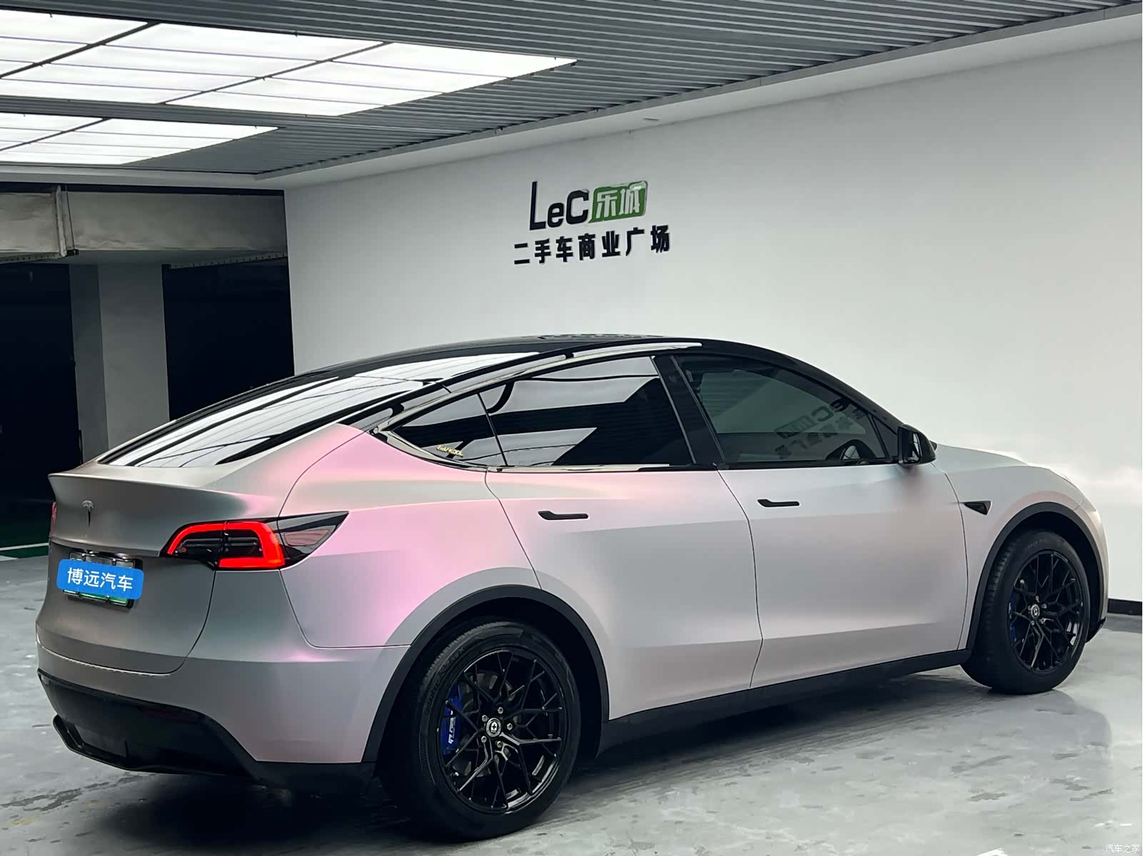 Tesla Model Y, 2022 11