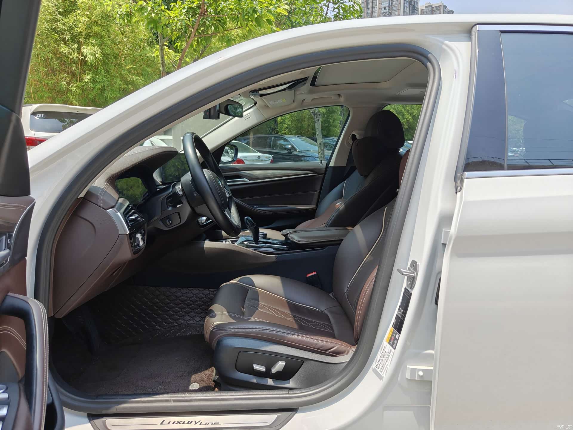 BMW 5 Series, 2020 15