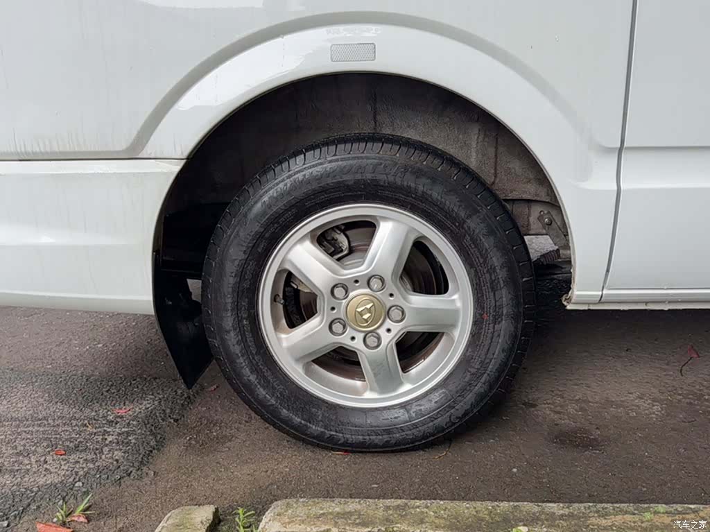 Maxus V80, 2023 11