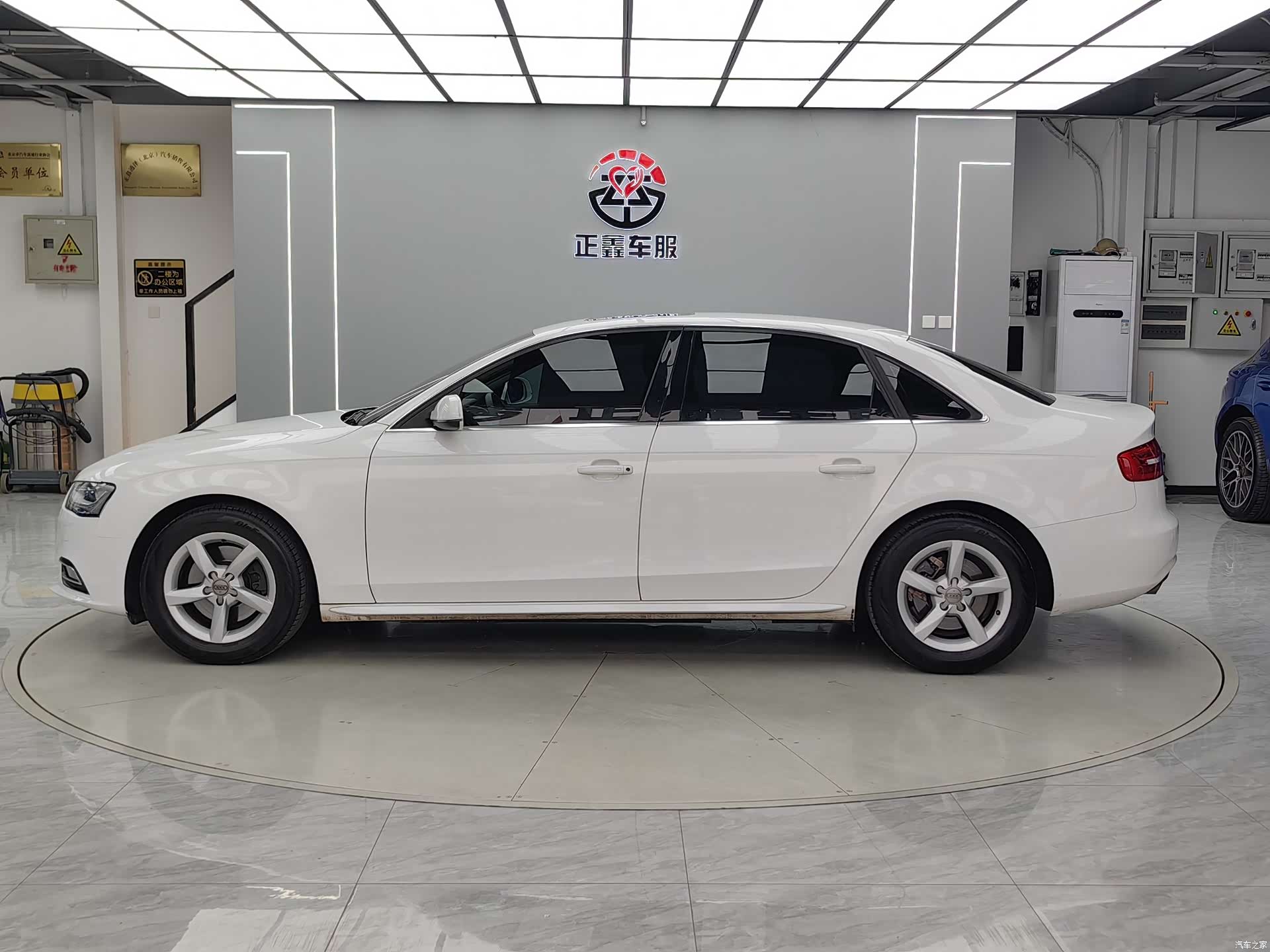 Audi A4L, 2013 4