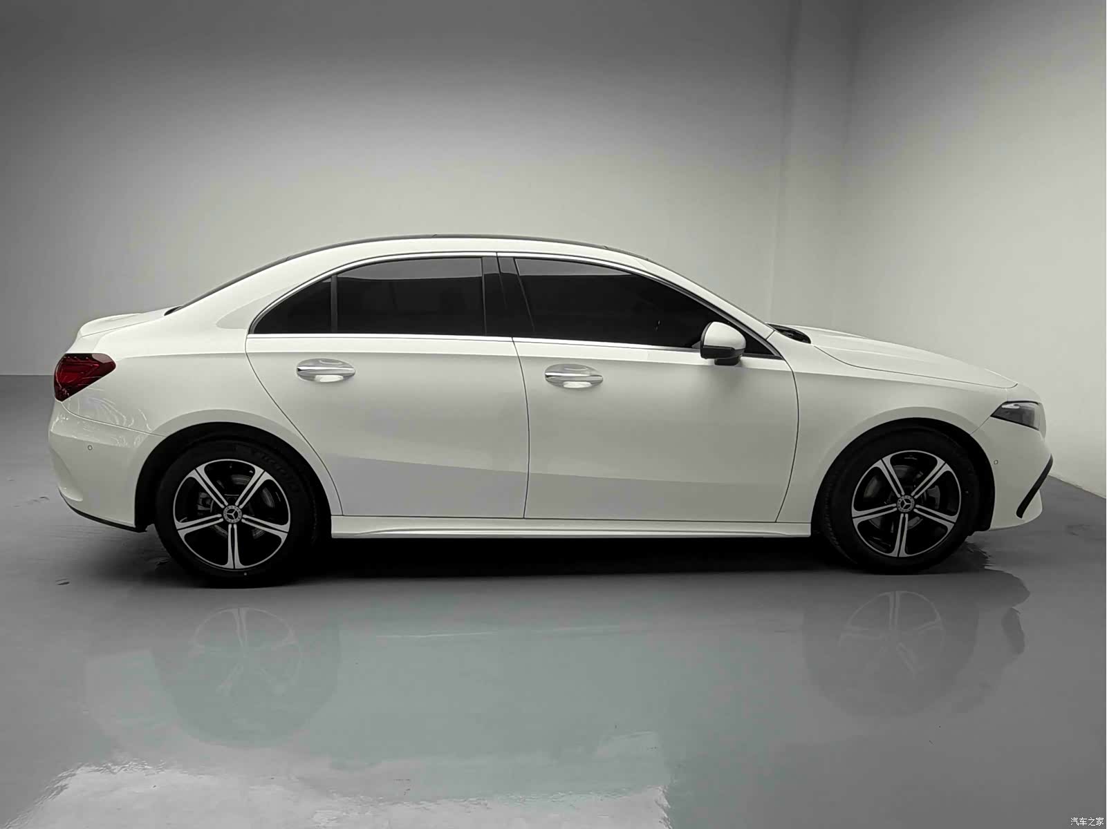 Mercedes-Benz A-Class, 2024 17