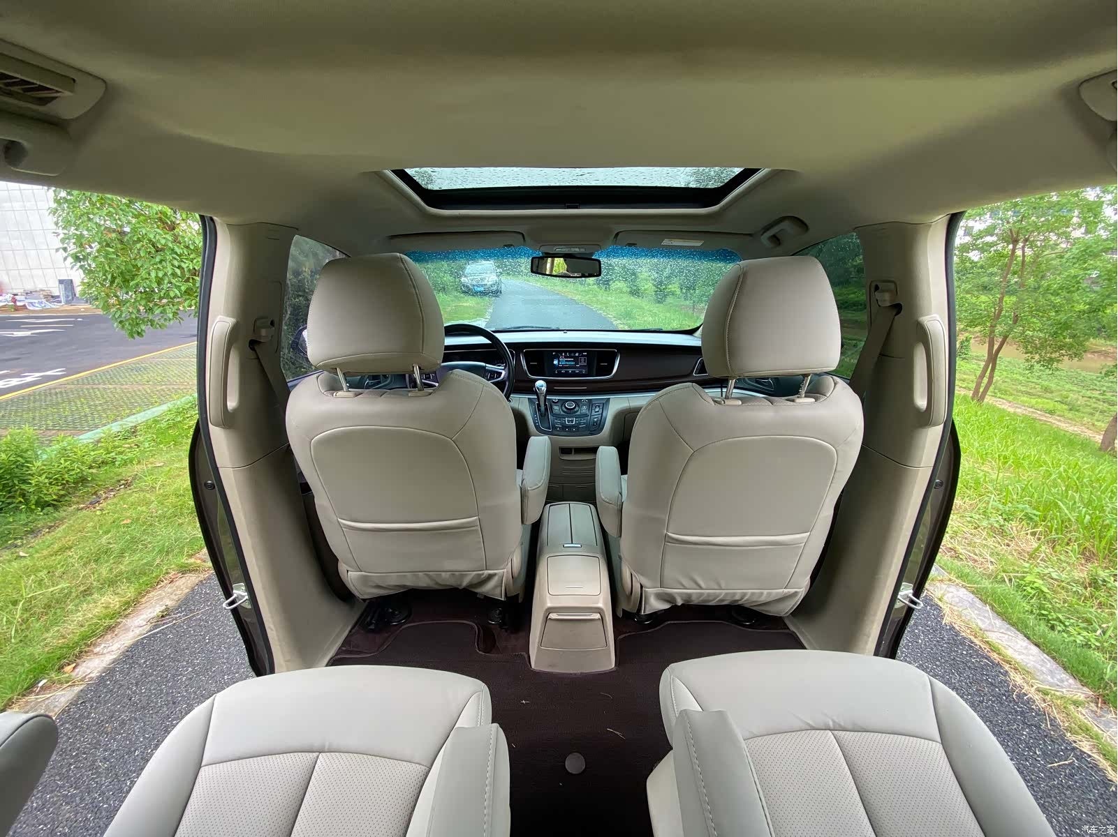 Buick GL8, 2017 12