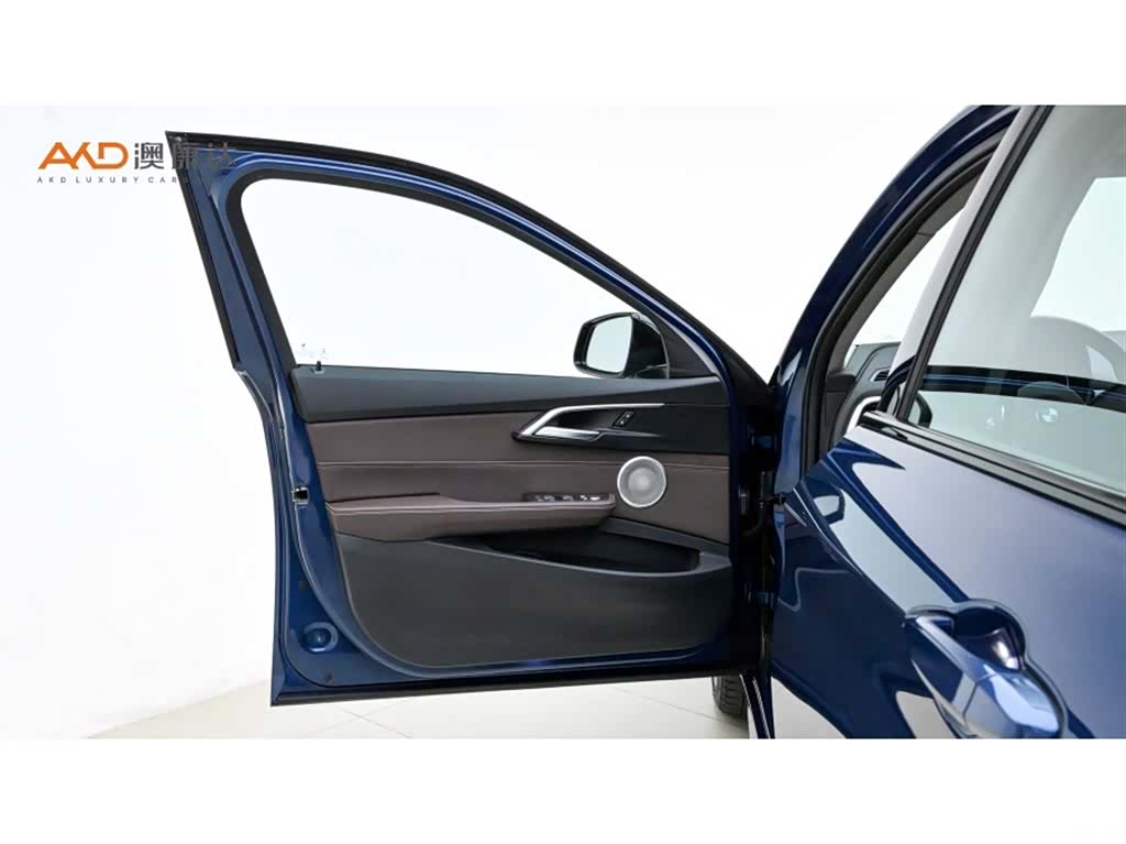 BMW 125i 2.0T 23 M, 2023 10