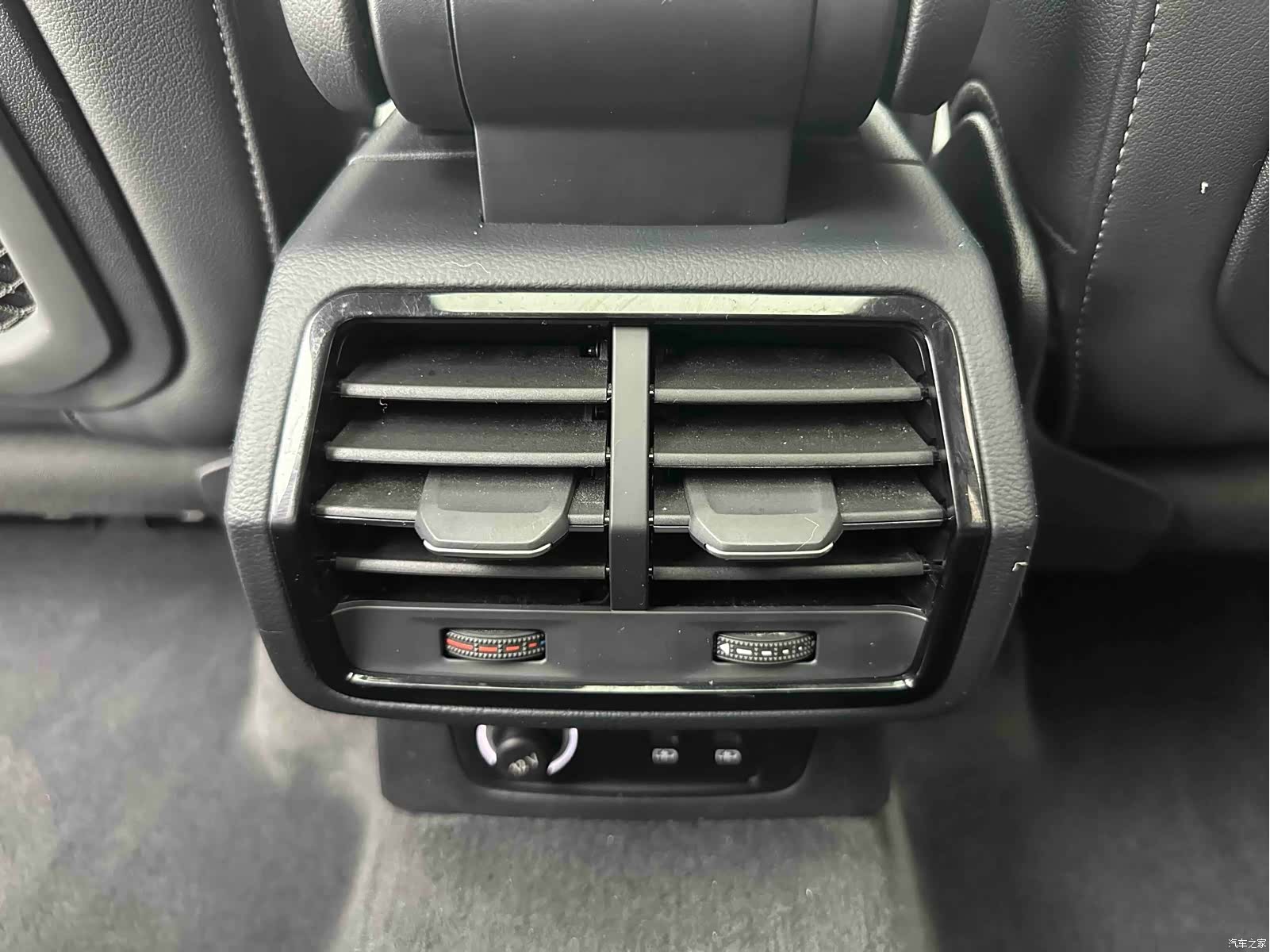 Audi Q3, 2022 13