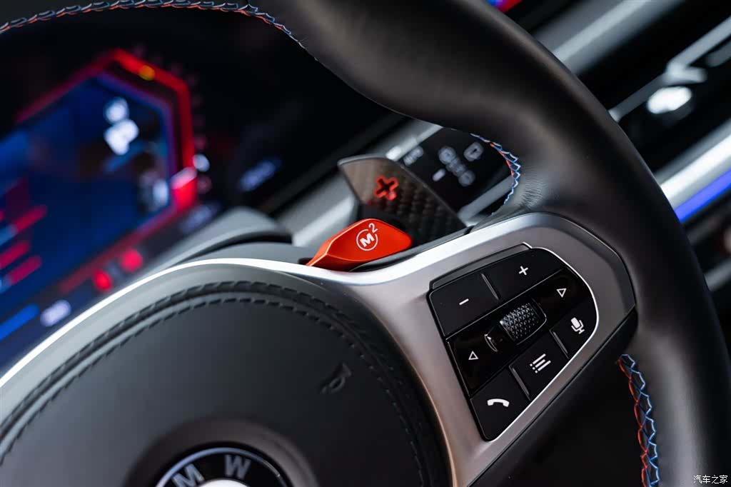 BMW XM, 2025 22