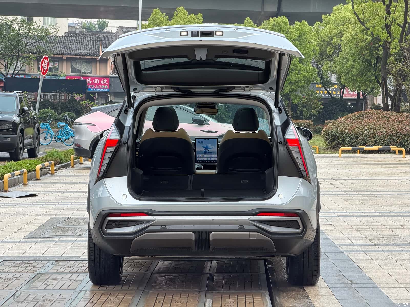 Geely Boyue, 2024 13