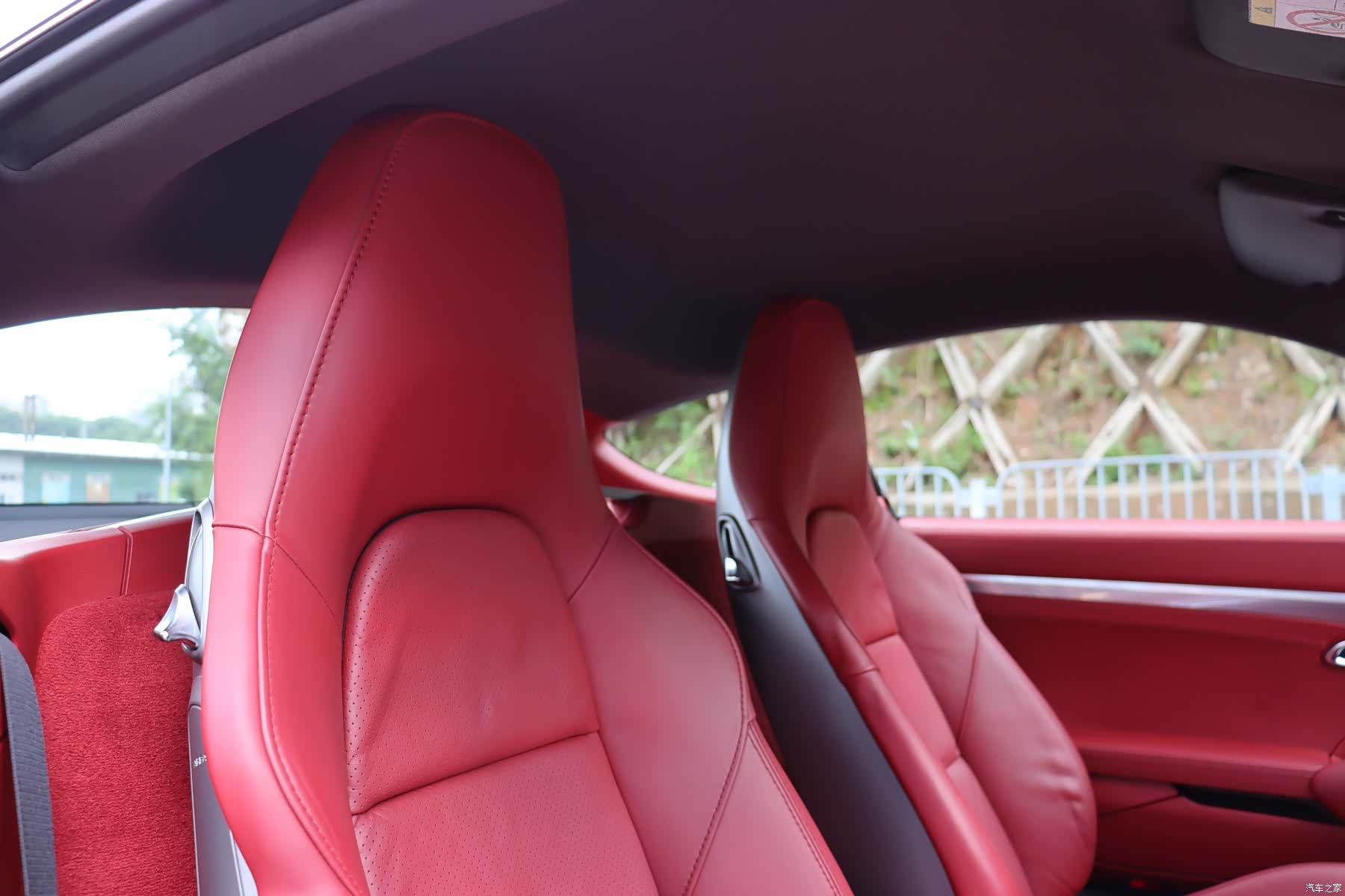 Porsche Cayman, 2016 15