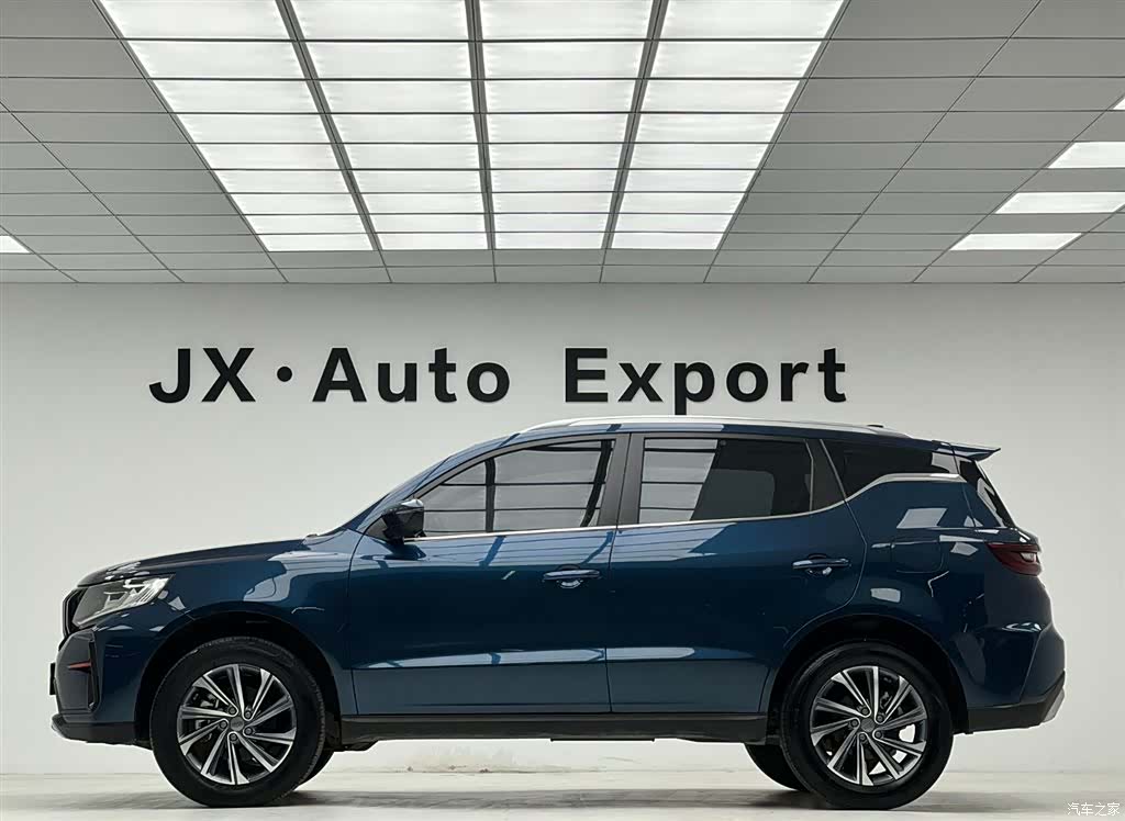 Geely X6, 2022 22