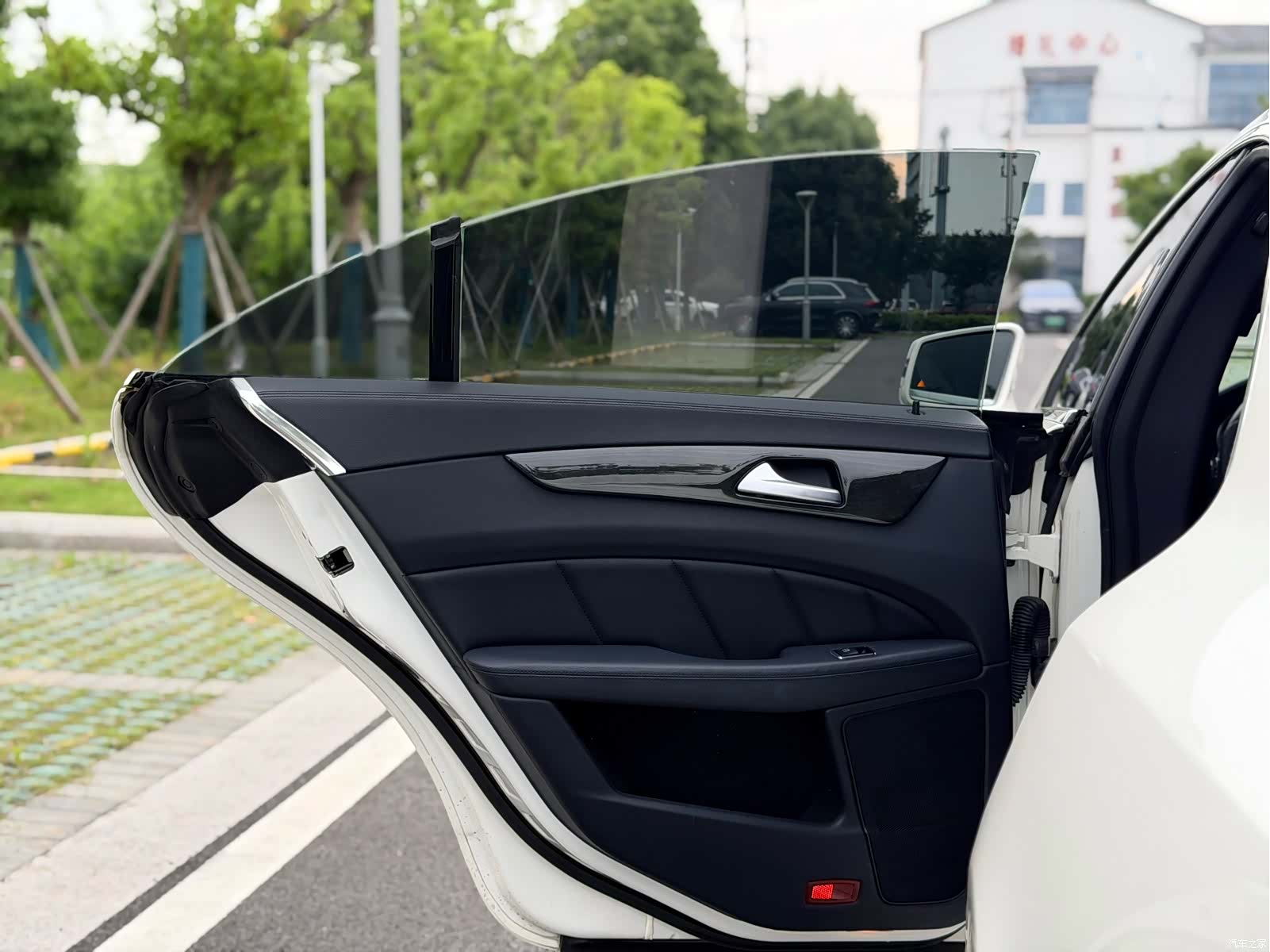Mercedes-Benz CLS, 2015 18