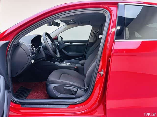 Audi A3, 2019 все фото