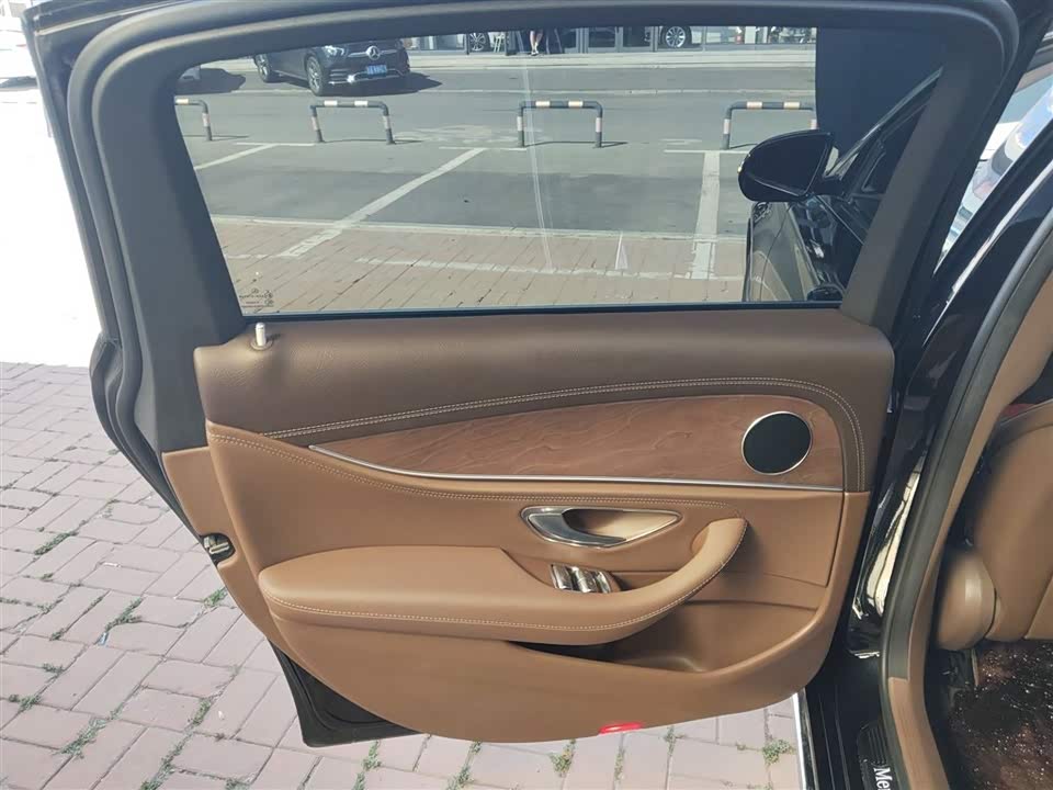 Mercedes-Benz E-class Mercedes-Benz E-class