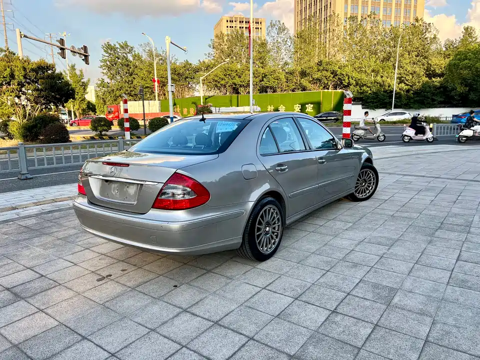 Mercedes-Benz E-class Mercedes-Benz E-class