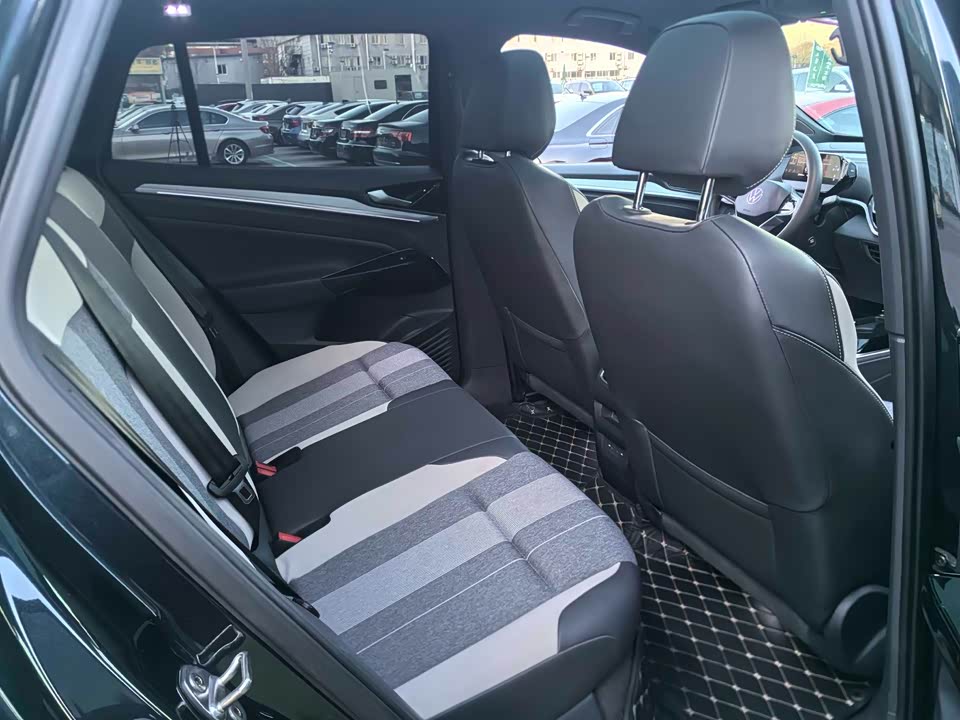 Volkswagen ID.4 CROZZ