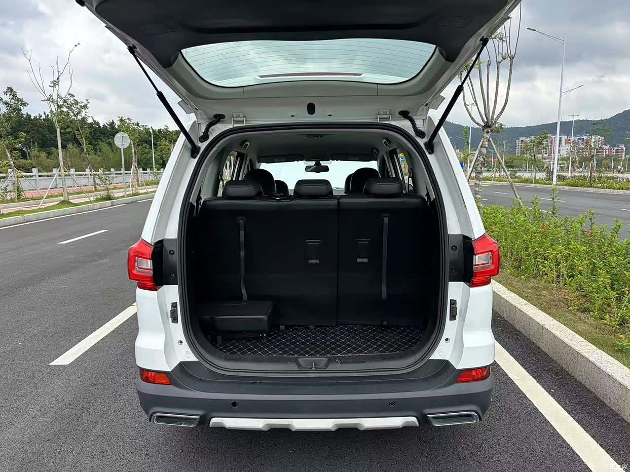 DongFeng SX6, 2020 17