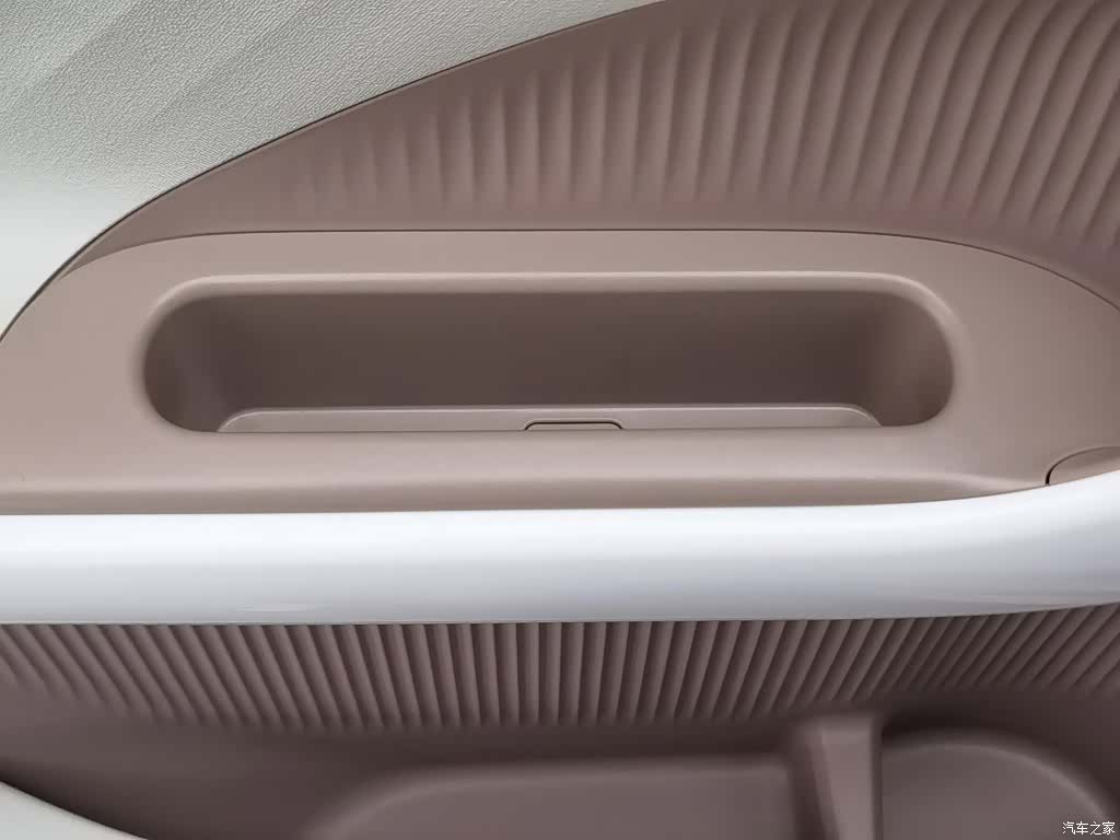 Geely Panda, 2026 9