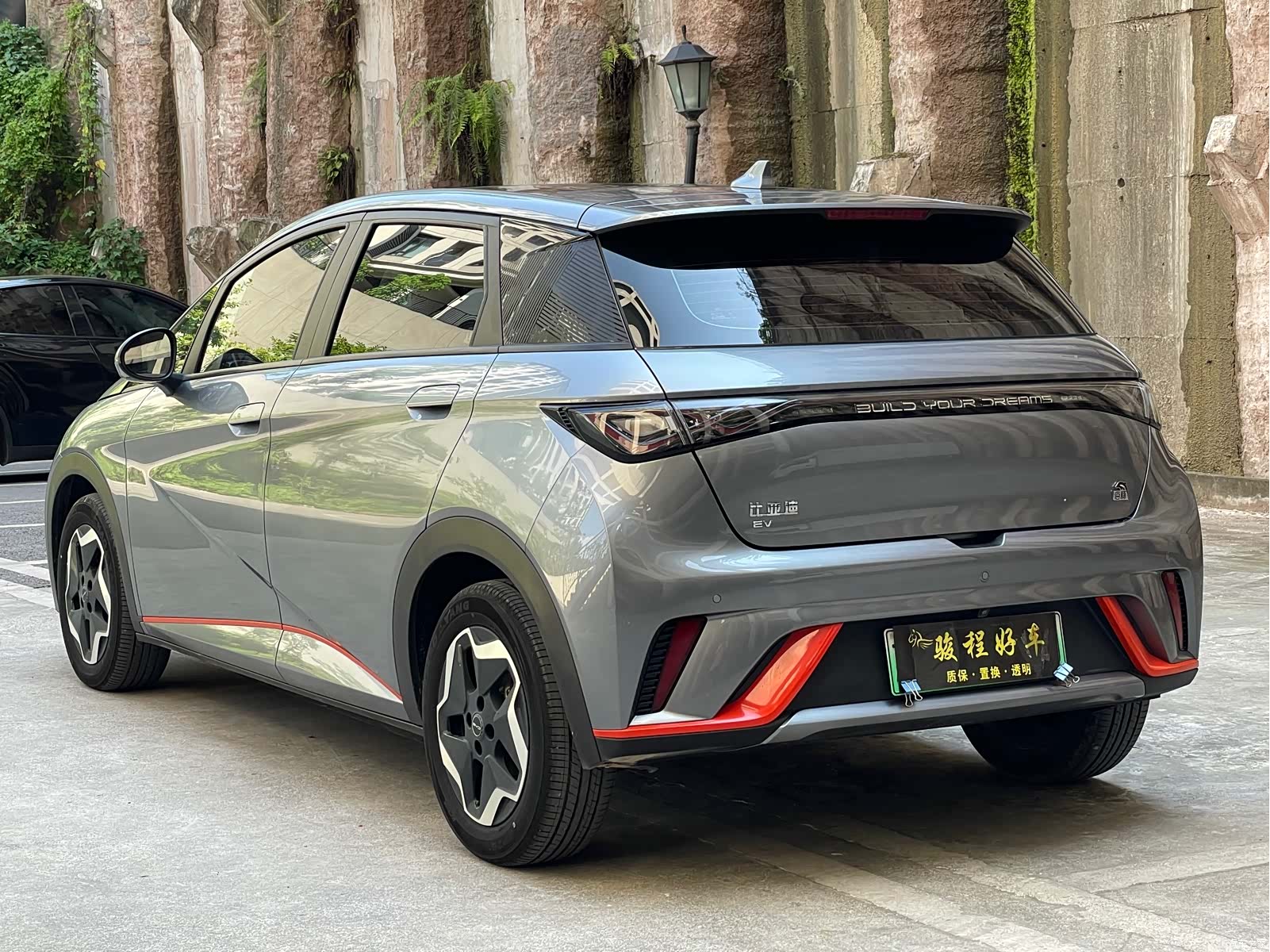 BYD Dolphin, 2023 все фото