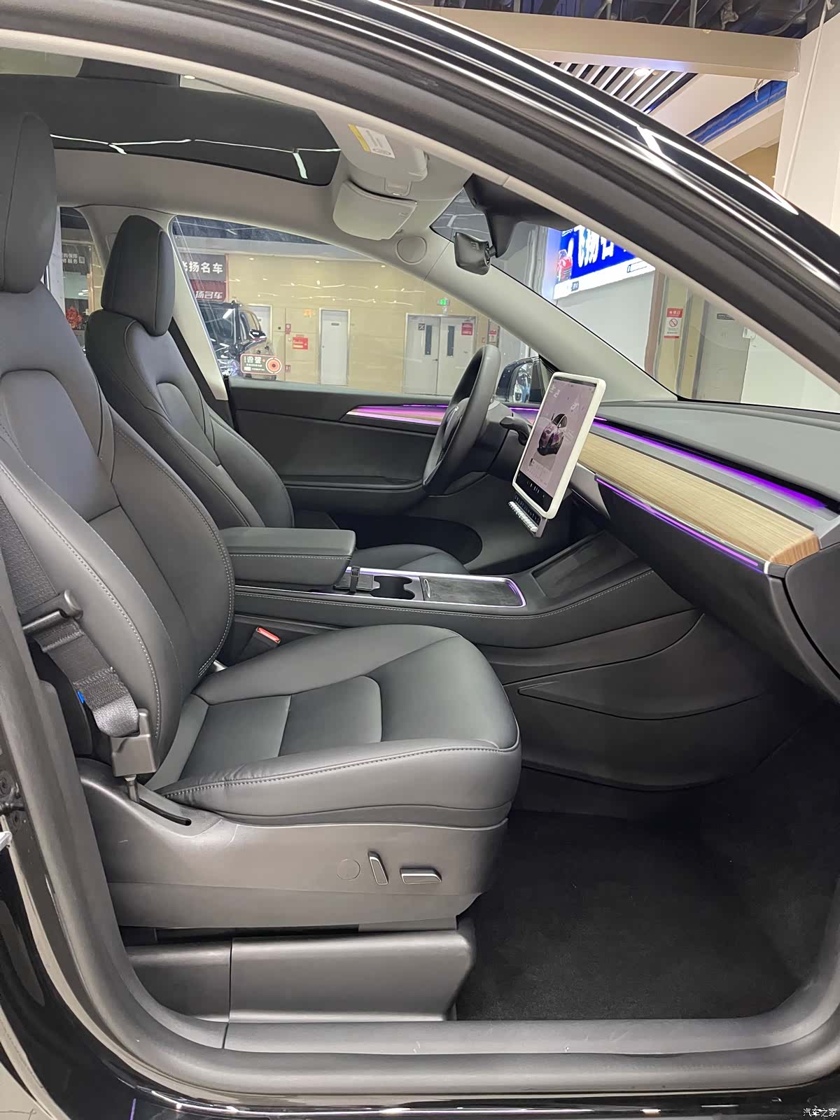 Tesla Model Y, 2023 11