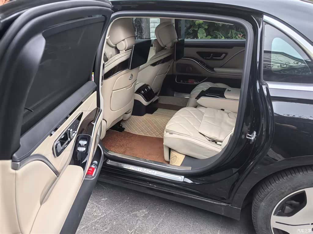 Maybach S-Class, 2021 7