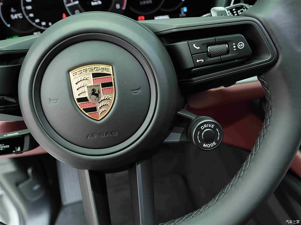 Porsche Cayenne, 2026 17