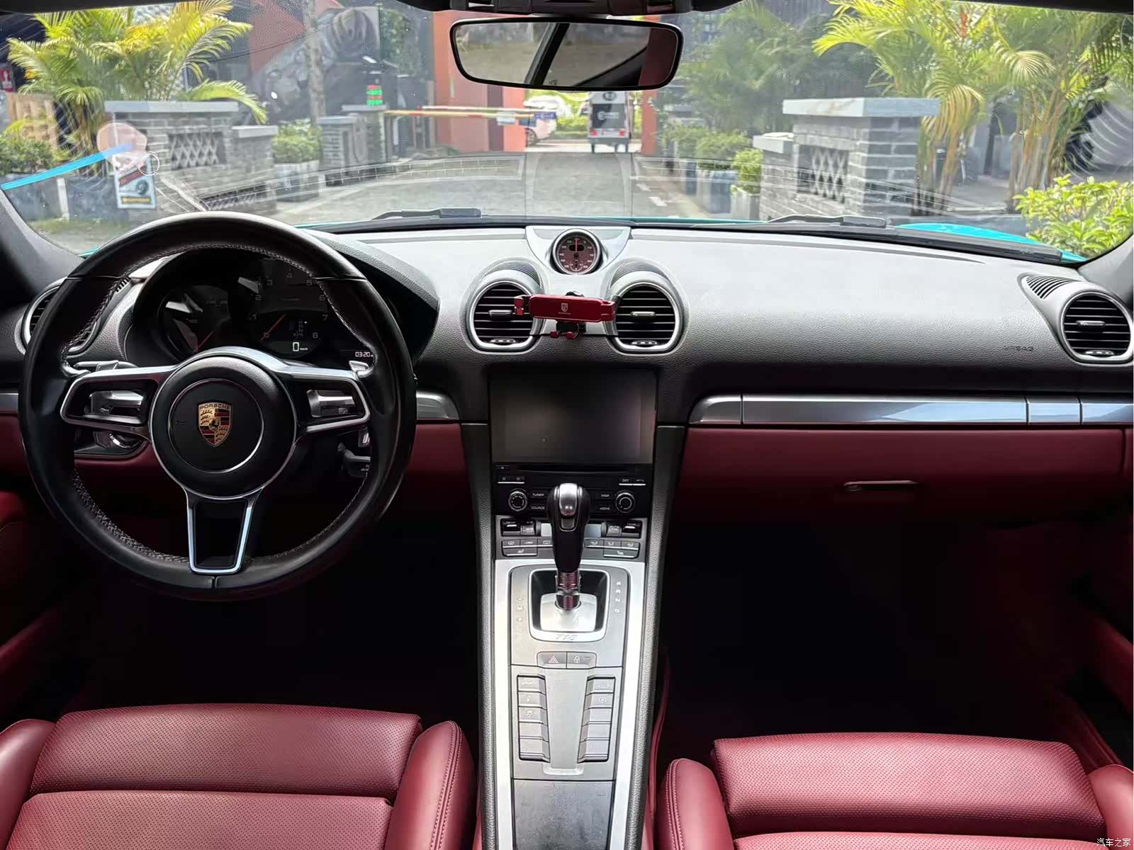 Porsche Cayman, 2018 3
