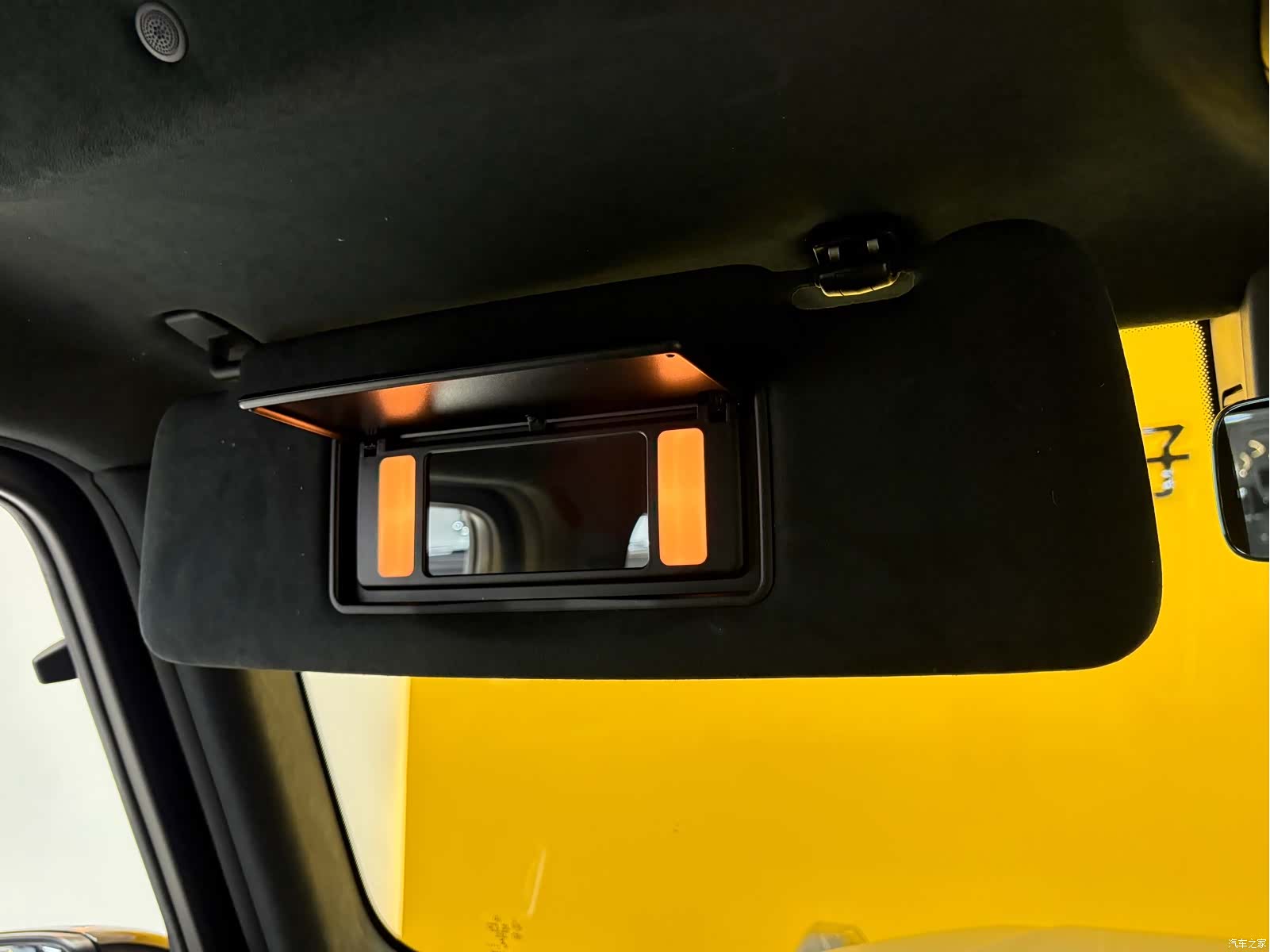 Mercedes-Benz G-Class, 2024 31