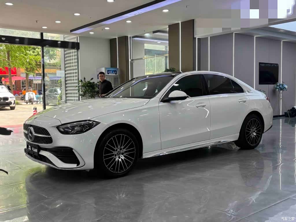 Mercedes-Benz C-Class, 2023 1