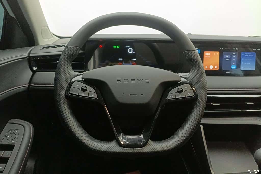 Roewe i5, 2025 15