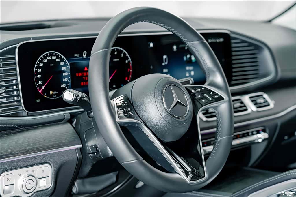 Mercedes-Benz GLE, 2023 9