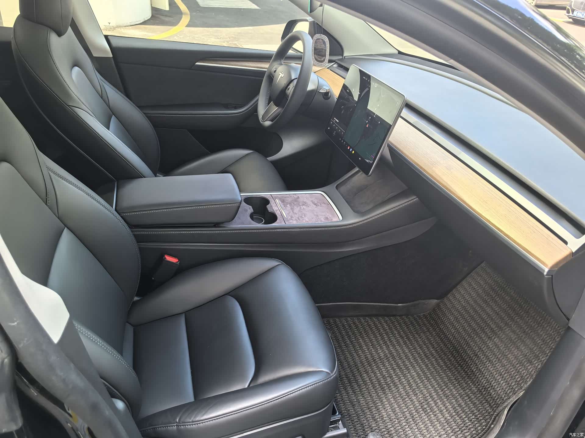 Tesla Model Y, 2021 6