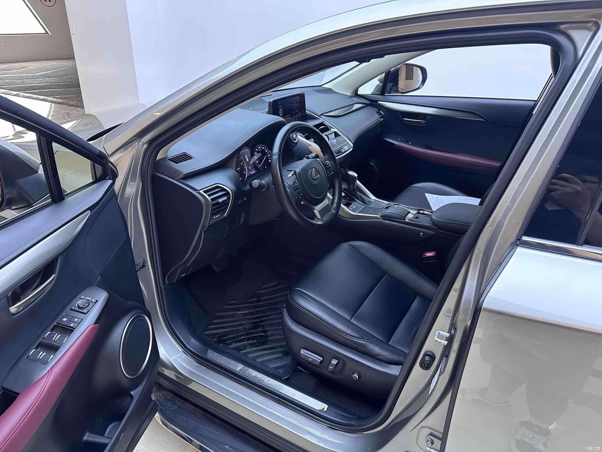 Lexus NX, 2020 9