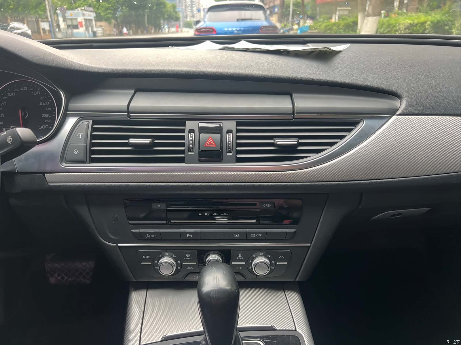 Audi A6L, 2019 25