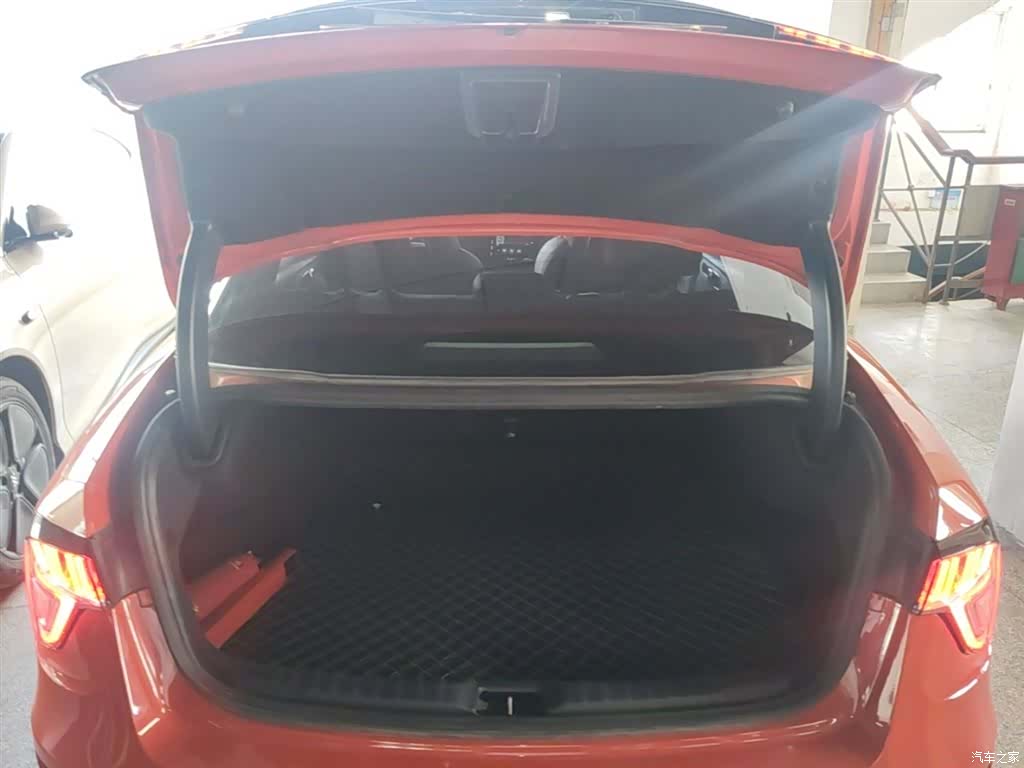 Lynk & Co 01, 2019 19